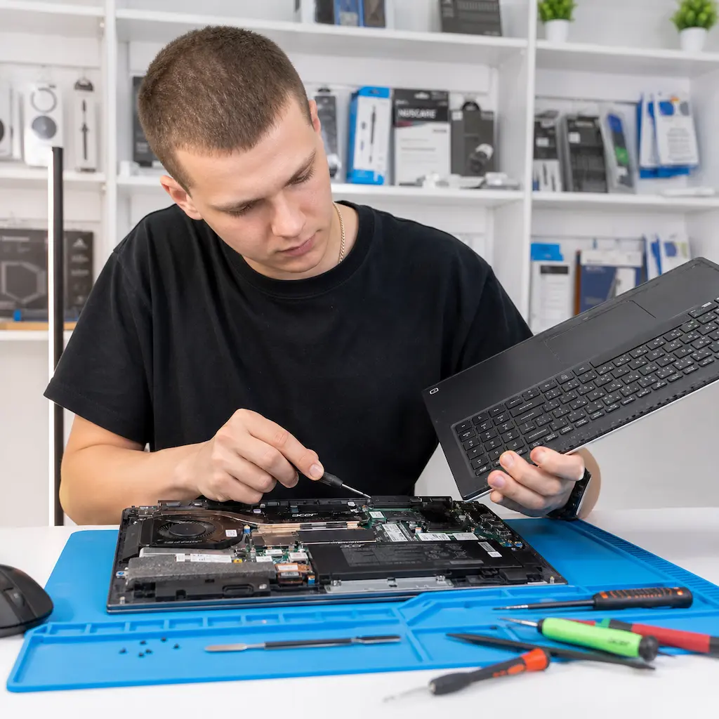 заменить клавиатуру на ноутбуке Acer в Зеленодольске
